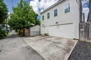1010 Nicholson St, Houston, TX 77008 - Photo 28