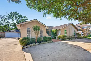 2815 Bermuda Dunes Dr, Missouri City, TX 77459 - Photo 2