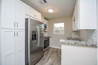 6522 De Priest Street #B, Houston, TX 77091 - Photo 4