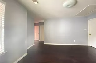 8122 Golf Green Cir, Houston, TX 77036 - Photo 12