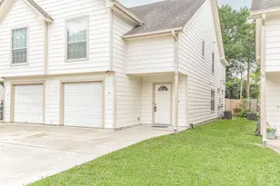 213 Foster St, Tomball, TX 77375 - Photo 1