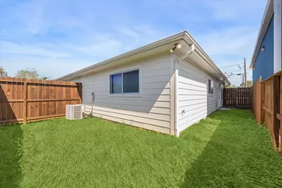 8424 Cannon Street #A, Houston, TX 77051 - Photo 10