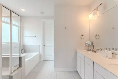 65 Sunrise Crest Trl, Tomball, TX 77375 - Photo 16