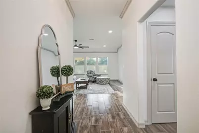 52 Leeder Court, Lake Jackson, TX 77566 - Photo 4