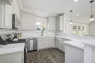 52 Leeder Ct, Lake Jackson, TX 77566 - Photo 24