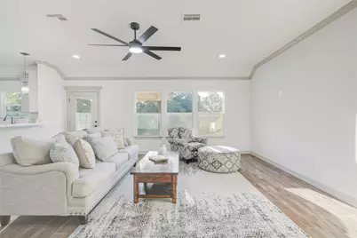 52 Leeder Court, Lake Jackson, TX 77566 - Photo 14