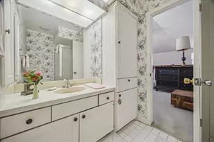 5865 Sugar Hill Dr, Houston, TX 77057 - Photo 16