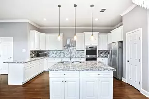 427 Sikes St, Houston, TX 77018 - Photo 8
