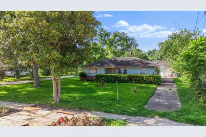 246 Rebecca Street, Houston, TX 77022 - Photo 1