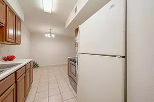 8201 Richmond Ave, Houston, TX 77063 - Photo 16