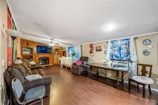 214 Lochness Dr, Highlands, TX 77562 - Photo 12