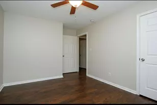 10819 Royal Tricia Dr, Conroe, TX 77303 - Photo 10