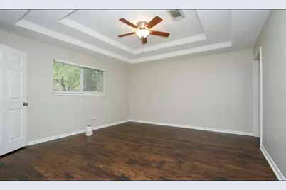 10819 Royal Tricia Drive, Conroe, TX 77303 - Photo 6