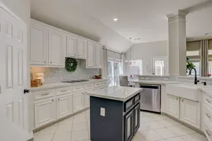 1515 Thunder Lake Ln, Sugar Land, TX 77498 - Photo 6