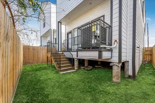 725 E 37th St, Houston, TX 77022 - Photo 38