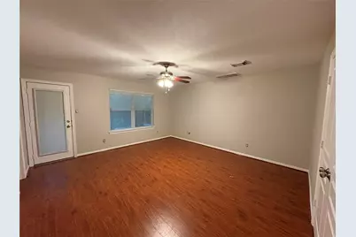 2614 Enclave At Shady Acres Court, Houston, TX 77008 - Photo 2