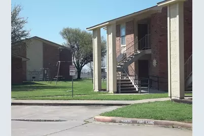 1107 W Whitney Place Drive, Whitney, TX 76692 - Photo 2