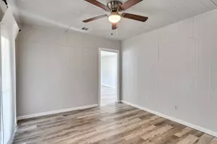 7622 S Hall St, Houston, TX 77028 - Photo 20