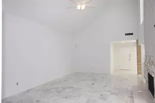 2210 Shadowbriar Dr, Houston, TX 77077 - Photo 12