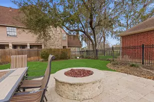 1711 Forestlake Dr, Sugar Land, TX 77479 - Photo 28