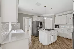 1711 Forestlake Dr, Sugar Land, TX 77479 - Photo 8