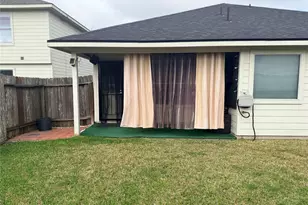 15327 Summerlyn Point Ln, Houston, TX 77053 - Photo 4