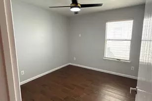 15327 Summerlyn Point Ln, Houston, TX 77053 - Photo 20