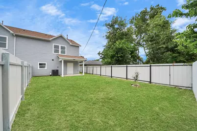 5947 Southseas Street, Houston, TX 77033 - Photo 36