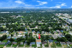 5947 Southseas St, Houston, TX 77033 - Photo 40