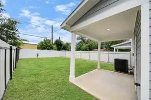 5947 Southseas St, Houston, TX 77033 - Photo 38