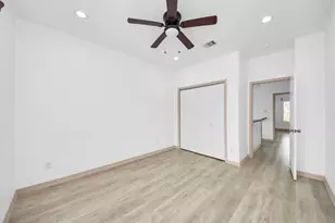 5947 Southseas St, Houston, TX 77033 - Photo 34