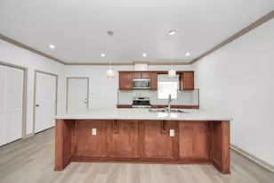 5947 Southseas St, Houston, TX 77033 - Photo 16