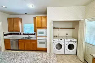 2439 Shelby Park Dr, Katy, TX 77450 - Photo 18