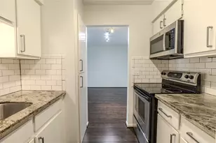 7575 Katy Fwy, Houston, TX 77024 - Photo 8