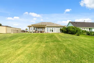 4001 29th Street N, Texas City, TX 77590 - Photo 10