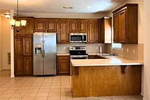 312 Hunt Rd, Baytown, TX 77521 - Photo 12