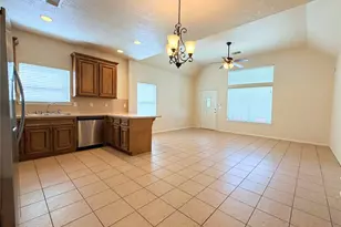 312 Hunt Rd, Baytown, TX 77521 - Photo 10
