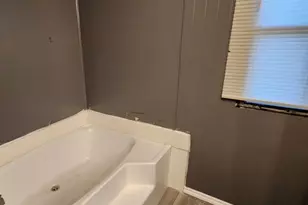226 Bremond St, Hempstead, TX 77445 - Photo 12