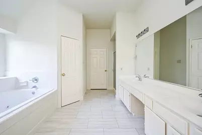9731 New Kent Drive, Sugar Land, TX 77498 - Photo 20