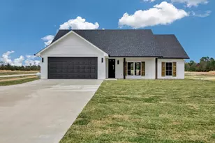 335 Ralph Nerren, Huntington, TX 75949 - Photo 1