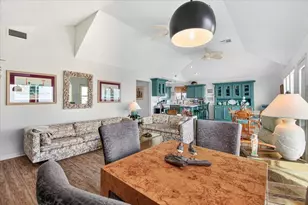 427 Tahiti Rd, Tiki Island, TX 77554 - Photo 16