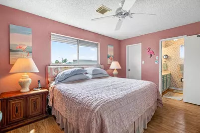 427 Tahiti Road, Tiki Island, TX 77554 - Photo 32