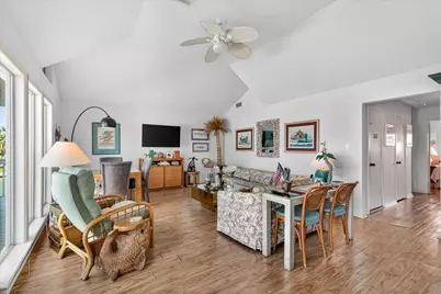 427 Tahiti Road, Tiki Island, TX 77554 - Photo 12