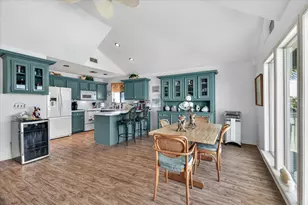 427 Tahiti Rd, Tiki Island, TX 77554 - Photo 22