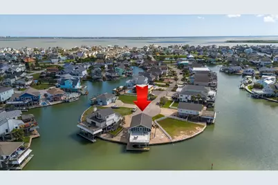 427 Tahiti Road, Tiki Island, TX 77554 - Photo 2