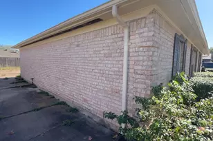 10507 Offer Dr, Houston, TX 77031 - Photo 2