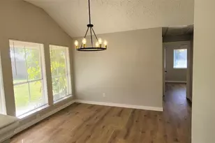 322 Village Creek Dr, Webster, TX 77598 - Photo 6