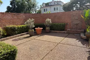 1422 Nantucket Dr, Houston, TX 77057 - Photo 1