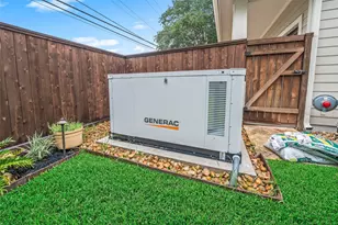 1363 Chippendale Rd, Houston, TX 77018 - Photo 40