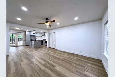 1912 McDuffie, Houston, TX 77019 - Photo 6